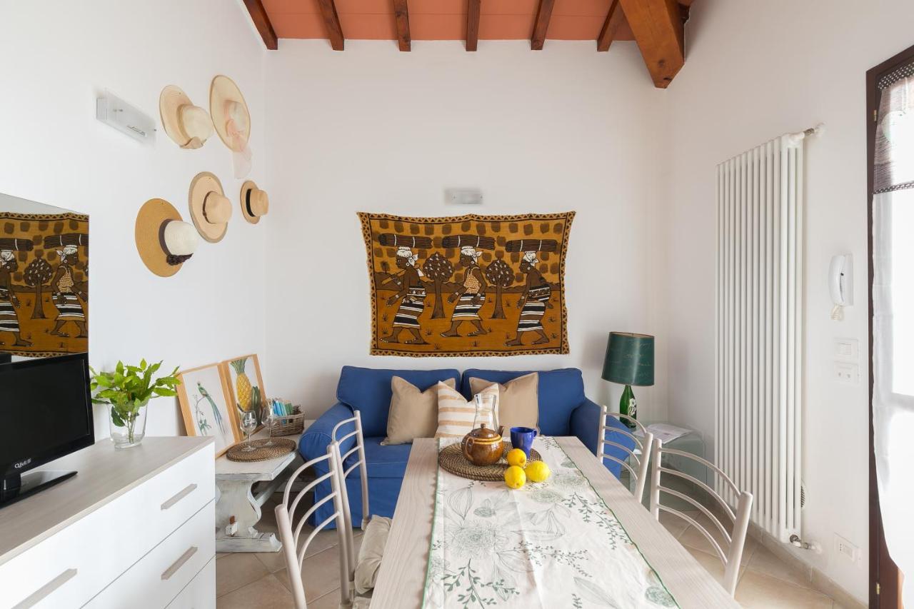 Noi 2 Vacanze - Il Nido Di Gina Contignano Exterior photo