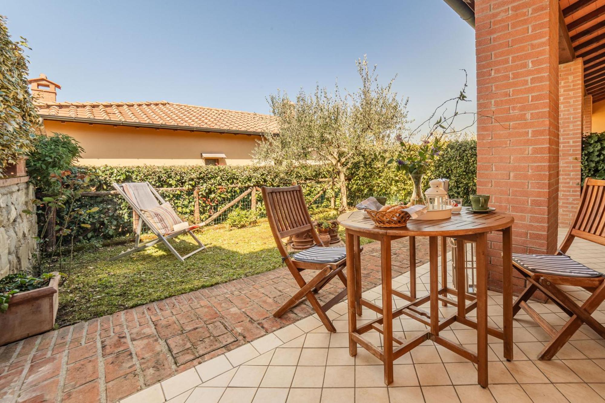 Noi 2 Vacanze - Il Nido Di Gina Contignano Exterior photo
